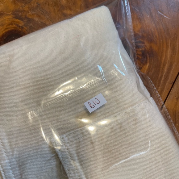 BDG Urban Outfitters Cowgirl Jeans Plus Size 22 Cream Denim 100% Cotton Raw Hem - Picture 13 of 13